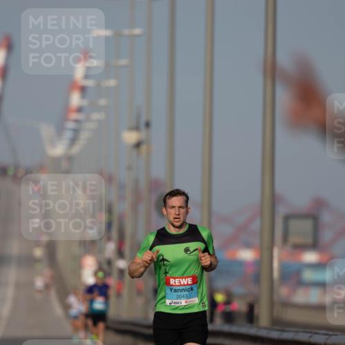 03.10.2026 - Köhlbrandbrückenlauf Michael Strokosch http://msf.ph/oto/10806328 03.10.2026 09:34:46 Position 3 2043 meine-sportfotos.de