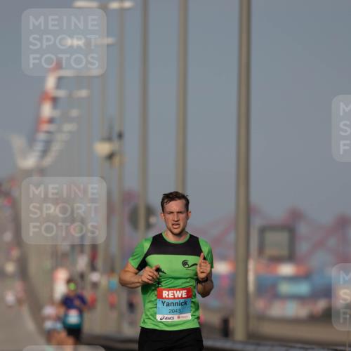 03.10.2026 - Köhlbrandbrückenlauf Michael Strokosch http://msf.ph/oto/10806331 03.10.2026 09:34:47 Position 3 4, 0, 2043 meine-sportfotos.de