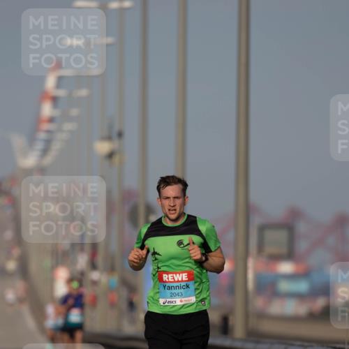 03.10.2026 - Köhlbrandbrückenlauf Michael Strokosch http://msf.ph/oto/10806336 03.10.2026 09:34:47 Position 3 2043 meine-sportfotos.de