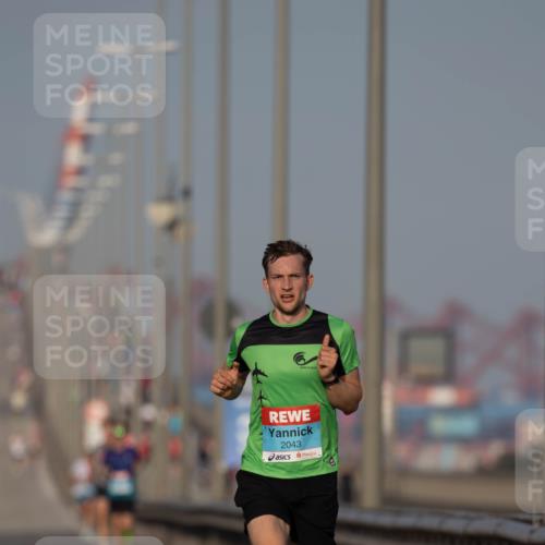 03.10.2026 - Köhlbrandbrückenlauf Michael Strokosch http://msf.ph/oto/10806345 03.10.2026 09:34:48 Position 3 2043 meine-sportfotos.de