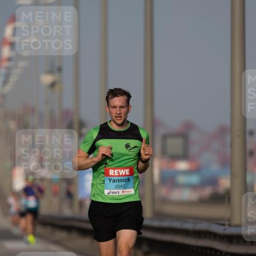 03.10.2026 - Köhlbrandbrückenlauf Michael Strokosch http://msf.ph/oto/10806350 03.10.2026 09:34:48 Position 3 2043 meine-sportfotos.de