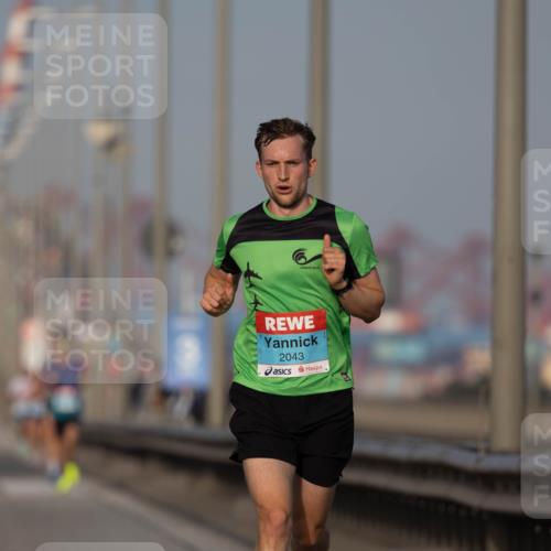 03.10.2026 - Köhlbrandbrückenlauf Michael Strokosch http://msf.ph/oto/10806364 03.10.2026 09:34:49 Position 3 2043 meine-sportfotos.de