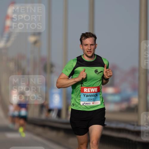 03.10.2026 - Köhlbrandbrückenlauf Michael Strokosch http://msf.ph/oto/10806368 03.10.2026 09:34:50 Position 3 2043 meine-sportfotos.de