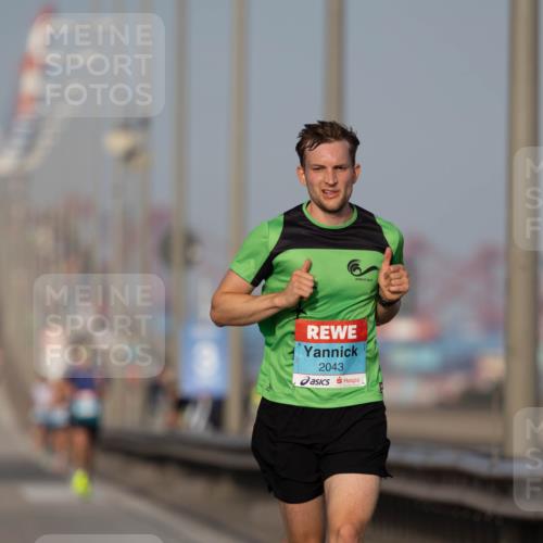 03.10.2026 - Köhlbrandbrückenlauf Michael Strokosch http://msf.ph/oto/10806369 03.10.2026 09:34:50 Position 3 2043 meine-sportfotos.de