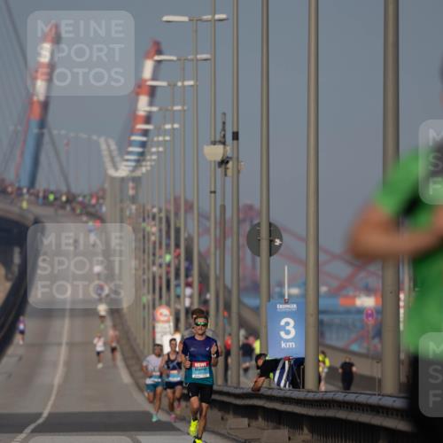 03.10.2026 - Köhlbrandbrückenlauf Michael Strokosch http://msf.ph/oto/10806373 03.10.2026 09:34:51 Position 3 3 meine-sportfotos.de