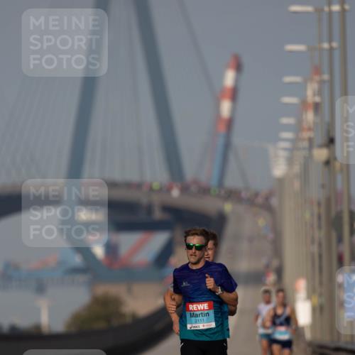 03.10.2026 - Köhlbrandbrückenlauf Michael Strokosch http://msf.ph/oto/10806410 03.10.2026 09:35:05 Position 3 2111 meine-sportfotos.de