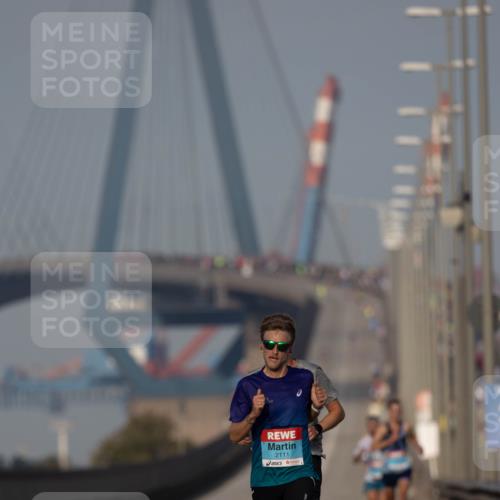 03.10.2026 - Köhlbrandbrückenlauf Michael Strokosch http://msf.ph/oto/10806414 03.10.2026 09:35:06 Position 3 2111 meine-sportfotos.de