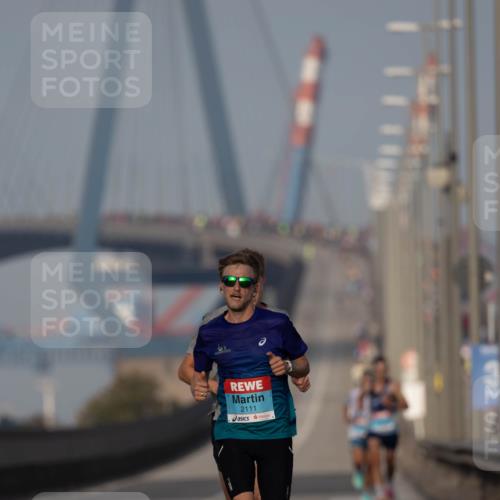 03.10.2026 - Köhlbrandbrückenlauf Michael Strokosch http://msf.ph/oto/10806428 03.10.2026 09:35:07 Position 3 2111 meine-sportfotos.de