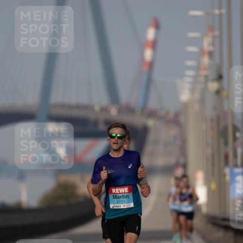03.10.2026 - Köhlbrandbrückenlauf Michael Strokosch http://msf.ph/oto/10806430 03.10.2026 09:35:08 Position 3 2111 meine-sportfotos.de