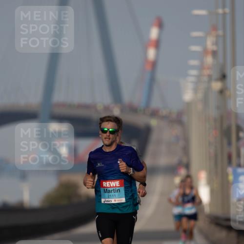 03.10.2026 - Köhlbrandbrückenlauf Michael Strokosch http://msf.ph/oto/10806439 03.10.2026 09:35:08 Position 3 2111 meine-sportfotos.de