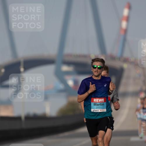 03.10.2026 - Köhlbrandbrückenlauf Michael Strokosch http://msf.ph/oto/10806444 03.10.2026 09:35:08 Position 3 2111 meine-sportfotos.de