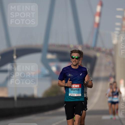 03.10.2026 - Köhlbrandbrückenlauf Michael Strokosch http://msf.ph/oto/10806446 03.10.2026 09:35:08 Position 3 2111 meine-sportfotos.de