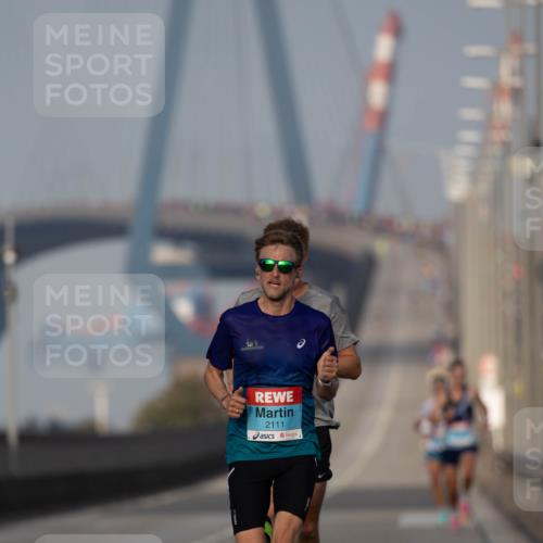 03.10.2026 - Köhlbrandbrückenlauf Michael Strokosch http://msf.ph/oto/10806447 03.10.2026 09:35:08 Position 3 2111 meine-sportfotos.de