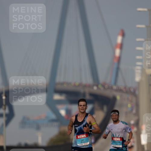 03.10.2026 - Köhlbrandbrückenlauf Michael Strokosch http://msf.ph/oto/10806472 03.10.2026 09:35:22 Position 3 3735, 1063 meine-sportfotos.de