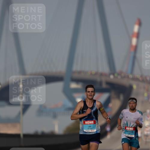 03.10.2026 - Köhlbrandbrückenlauf Michael Strokosch http://msf.ph/oto/10806475 03.10.2026 09:35:22 Position 3 3735, 1063 meine-sportfotos.de