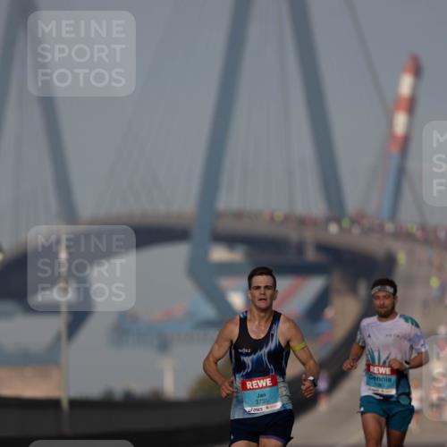 03.10.2026 - Köhlbrandbrückenlauf Michael Strokosch http://msf.ph/oto/10806478 03.10.2026 09:35:23 Position 3 3735, 20, 1063 meine-sportfotos.de