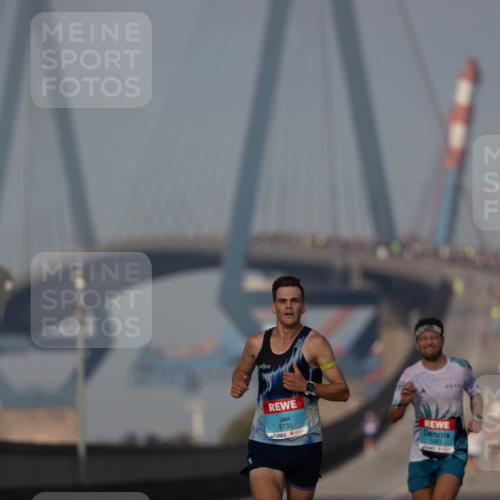 03.10.2026 - Köhlbrandbrückenlauf Michael Strokosch http://msf.ph/oto/10806481 03.10.2026 09:35:23 Position 3 3735, 1063 meine-sportfotos.de
