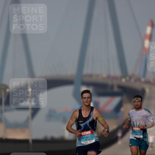 03.10.2026 - Köhlbrandbrückenlauf Michael Strokosch http://msf.ph/oto/10806489 03.10.2026 09:35:23 Position 3 3735 meine-sportfotos.de