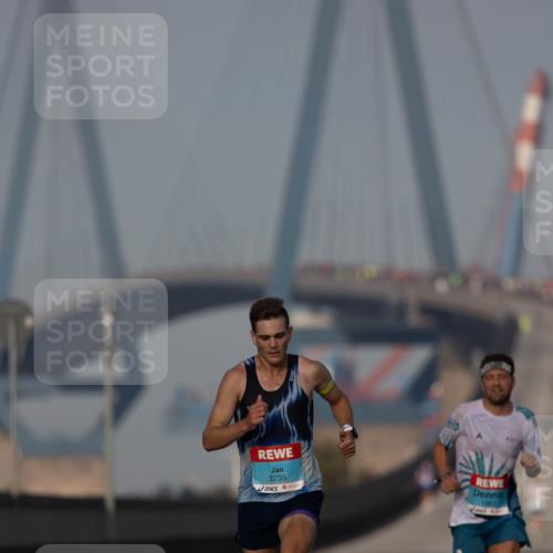 03.10.2026 - Köhlbrandbrückenlauf Michael Strokosch http://msf.ph/oto/10806499 03.10.2026 09:35:24 Position 3 3735, 1063 meine-sportfotos.de