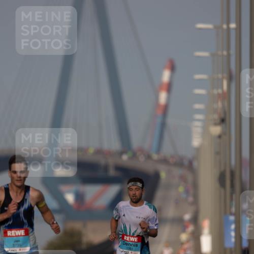 03.10.2026 - Köhlbrandbrückenlauf Michael Strokosch http://msf.ph/oto/10806500 03.10.2026 09:35:25 Position 3 3735, 1063 meine-sportfotos.de