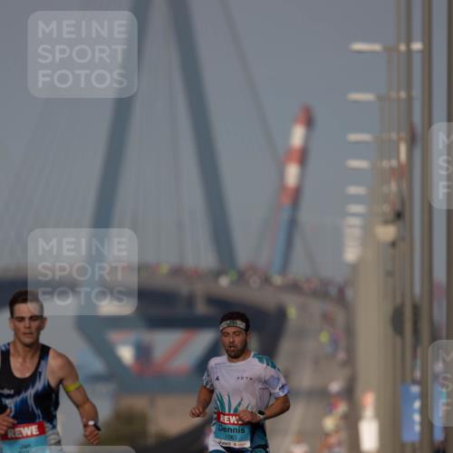 03.10.2026 - Köhlbrandbrückenlauf Michael Strokosch http://msf.ph/oto/10806502 03.10.2026 09:35:25 Position 3 3735, 1063 meine-sportfotos.de