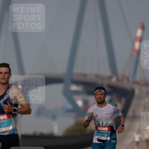 03.10.2026 - Köhlbrandbrückenlauf Michael Strokosch http://msf.ph/oto/10806528 03.10.2026 09:35:26 Position 3 8735, 9, 1063 meine-sportfotos.de