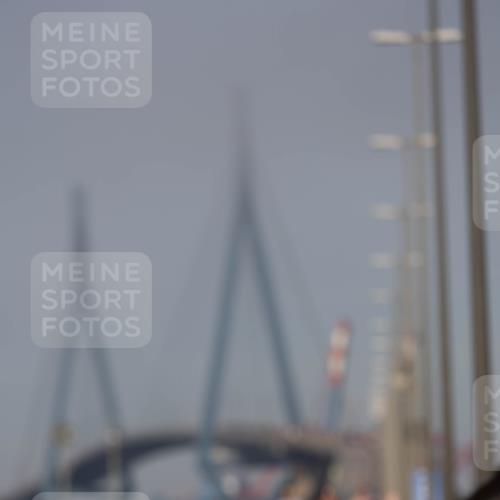 03.10.2026 - Köhlbrandbrückenlauf Michael Strokosch http://msf.ph/oto/10806550 03.10.2026 09:36:03 Position 3  meine-sportfotos.de