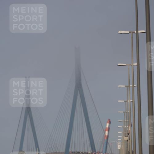 03.10.2026 - Köhlbrandbrückenlauf Michael Strokosch http://msf.ph/oto/10806558 03.10.2026 09:36:05 Position 3  meine-sportfotos.de