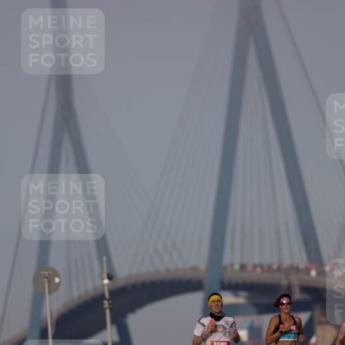 03.10.2026 - Köhlbrandbrückenlauf Michael Strokosch http://msf.ph/oto/10806579 03.10.2026 09:36:13 Position 3 1324 meine-sportfotos.de