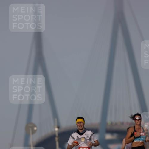 03.10.2026 - Köhlbrandbrückenlauf Michael Strokosch http://msf.ph/oto/10806593 03.10.2026 09:36:19 Position 3 1324, 1467 meine-sportfotos.de