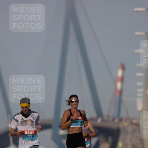 03.10.2026 - Köhlbrandbrückenlauf Michael Strokosch http://msf.ph/oto/10806596 03.10.2026 09:36:21 Position 3 1324, 1467 meine-sportfotos.de