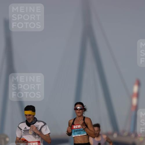 03.10.2026 - Köhlbrandbrückenlauf Michael Strokosch http://msf.ph/oto/10806602 03.10.2026 09:36:22 Position 3 1324, 1467 meine-sportfotos.de