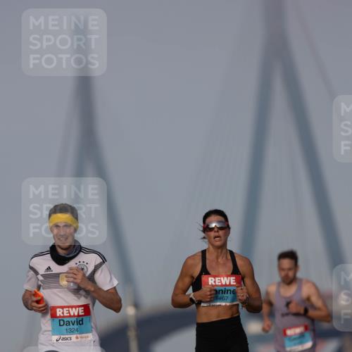 03.10.2026 - Köhlbrandbrückenlauf Michael Strokosch http://msf.ph/oto/10806611 03.10.2026 09:36:23 Position 3 1324, 1467 meine-sportfotos.de