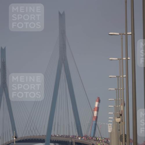 03.10.2026 - Köhlbrandbrückenlauf Michael Strokosch http://msf.ph/oto/10806634 03.10.2026 09:36:41 Position 3  meine-sportfotos.de