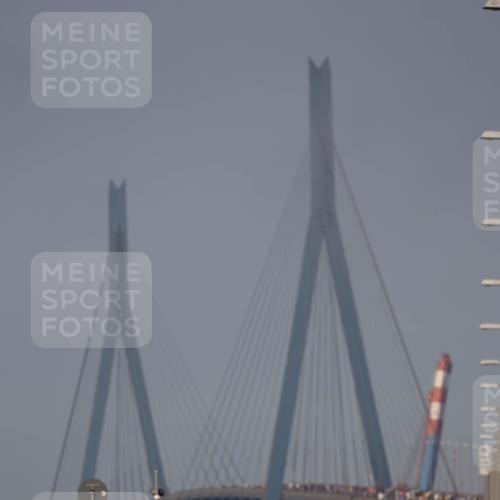 03.10.2026 - Köhlbrandbrückenlauf Michael Strokosch http://msf.ph/oto/10806648 03.10.2026 09:36:52 Position 3  meine-sportfotos.de
