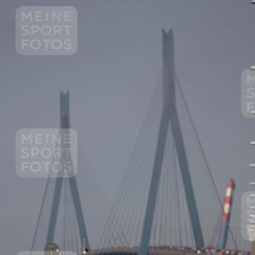 03.10.2026 - Köhlbrandbrückenlauf Michael Strokosch http://msf.ph/oto/10806653 03.10.2026 09:36:53 Position 3  meine-sportfotos.de