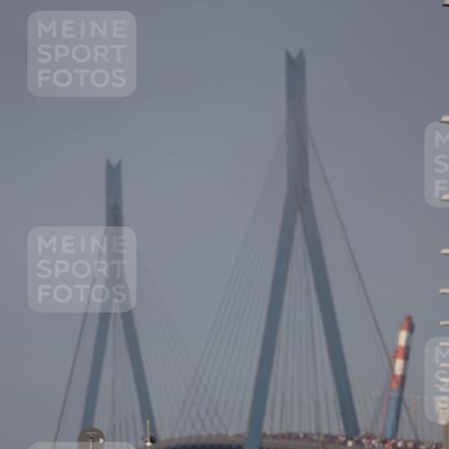 03.10.2026 - Köhlbrandbrückenlauf Michael Strokosch http://msf.ph/oto/10806654 03.10.2026 09:36:53 Position 3  meine-sportfotos.de