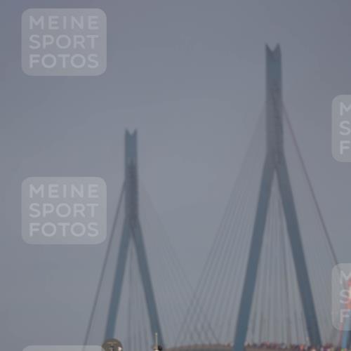 03.10.2026 - Köhlbrandbrückenlauf Michael Strokosch http://msf.ph/oto/10806660 03.10.2026 09:36:56 Position 3  meine-sportfotos.de