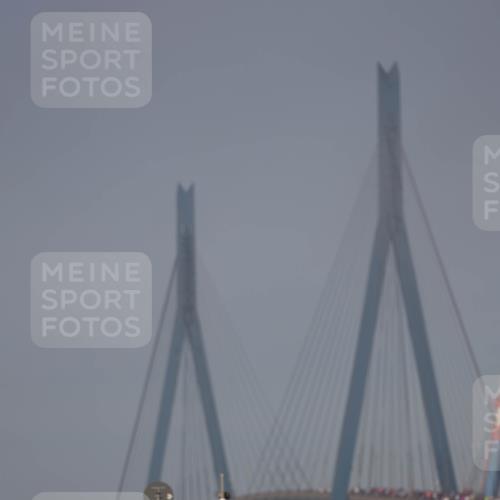 03.10.2026 - Köhlbrandbrückenlauf Michael Strokosch http://msf.ph/oto/10806664 03.10.2026 09:36:56 Position 3  meine-sportfotos.de
