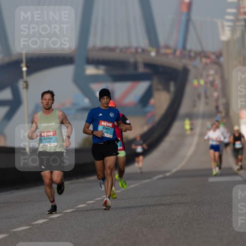 03.10.2026 - Köhlbrandbrückenlauf Michael Strokosch http://msf.ph/oto/10806685 03.10.2026 09:37:21 Position 3 2109, 1083 meine-sportfotos.de