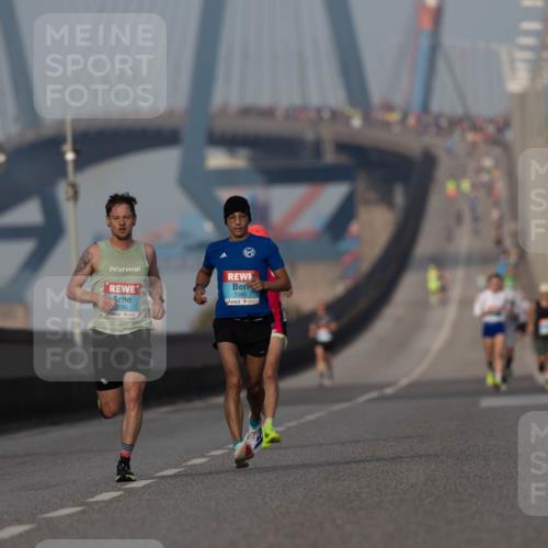 03.10.2026 - Köhlbrandbrückenlauf Michael Strokosch http://msf.ph/oto/10806687 03.10.2026 09:37:21 Position 3 2109, 1083 meine-sportfotos.de