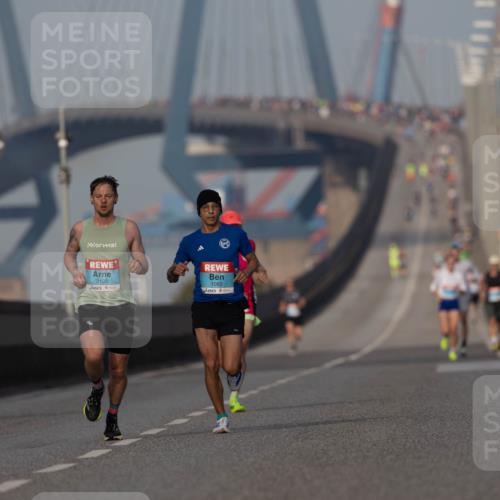 03.10.2026 - Köhlbrandbrückenlauf Michael Strokosch http://msf.ph/oto/10806690 03.10.2026 09:37:21 Position 3 2109, 1083 meine-sportfotos.de