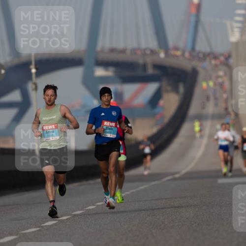 03.10.2026 - Köhlbrandbrückenlauf Michael Strokosch http://msf.ph/oto/10806691 03.10.2026 09:37:21 Position 3 2109, 1083 meine-sportfotos.de