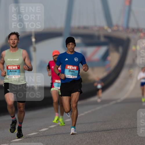 03.10.2026 - Köhlbrandbrückenlauf Michael Strokosch http://msf.ph/oto/10806723 03.10.2026 09:37:25 Position 3 2109, 1083 meine-sportfotos.de