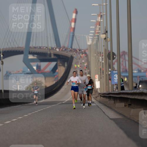03.10.2026 - Köhlbrandbrückenlauf Michael Strokosch http://msf.ph/oto/10806730 03.10.2026 09:37:37 Position 3 3 meine-sportfotos.de
