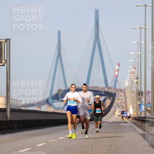 03.10.2026 - Köhlbrandbrückenlauf Michael Strokosch http://msf.ph/oto/10806744 03.10.2026 09:37:50 Position 3 3849 meine-sportfotos.de