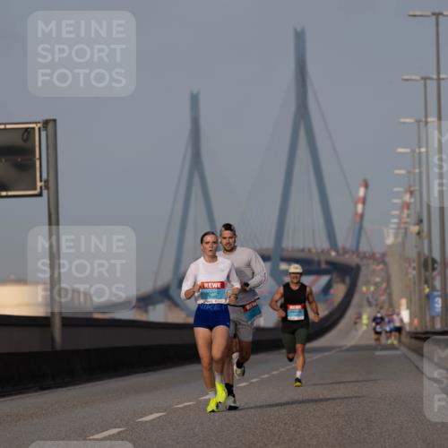 03.10.2026 - Köhlbrandbrückenlauf Michael Strokosch http://msf.ph/oto/10806756 03.10.2026 09:37:52 Position 3  meine-sportfotos.de