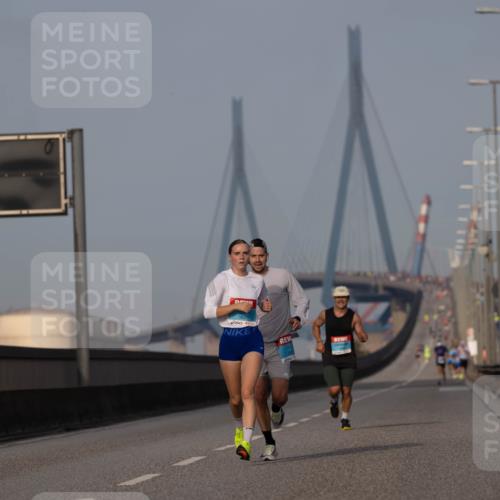 03.10.2026 - Köhlbrandbrückenlauf Michael Strokosch http://msf.ph/oto/10806762 03.10.2026 09:37:53 Position 3  meine-sportfotos.de