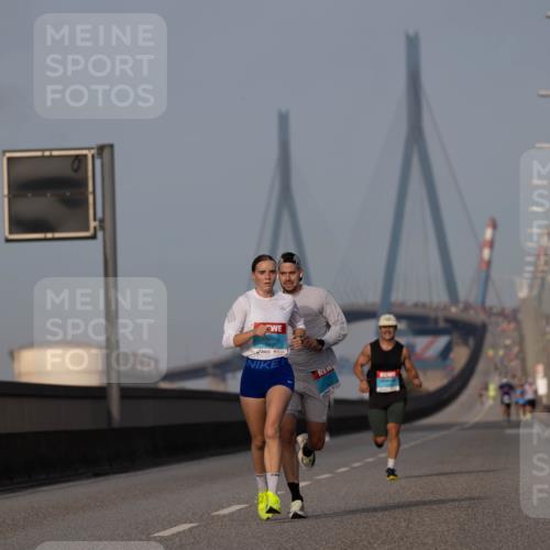 03.10.2026 - Köhlbrandbrückenlauf Michael Strokosch http://msf.ph/oto/10806767 03.10.2026 09:37:53 Position 3  meine-sportfotos.de