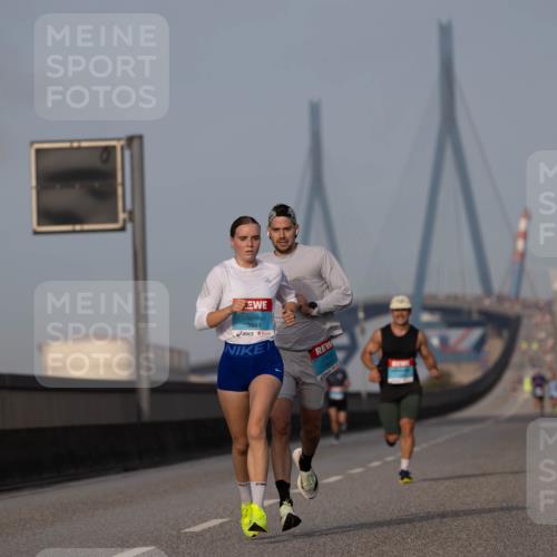 03.10.2026 - Köhlbrandbrückenlauf Michael Strokosch http://msf.ph/oto/10806780 03.10.2026 09:37:55 Position 3 3849 meine-sportfotos.de